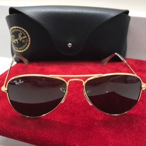 Children’s RAY-BAN’S